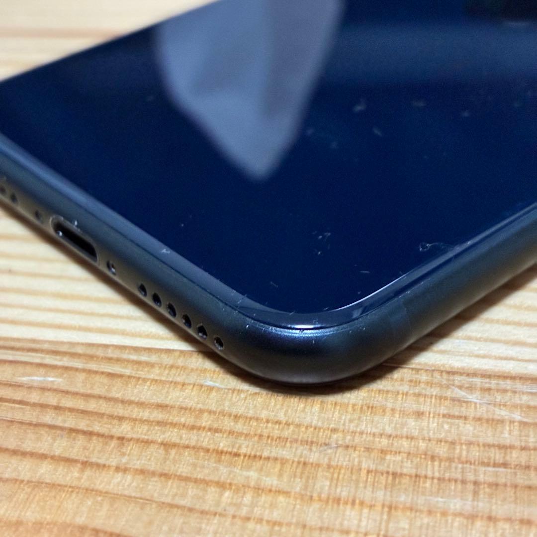 バッテリー新品　iPhoneSE第3世代64GB SIMフリー yy17700e