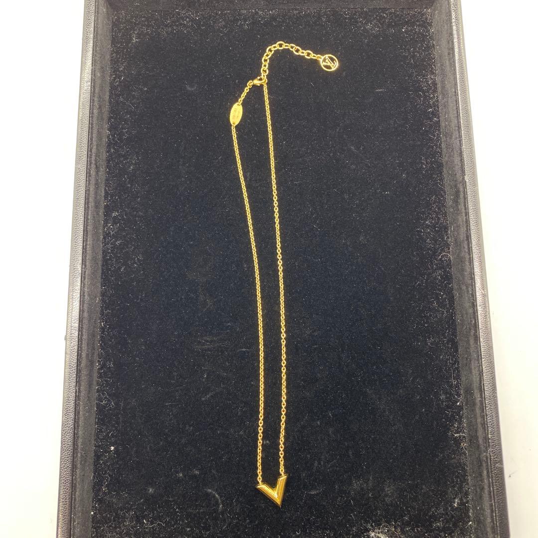 ルイヴィトン ネックレス エセンシャルV M61083 ゴールド LV