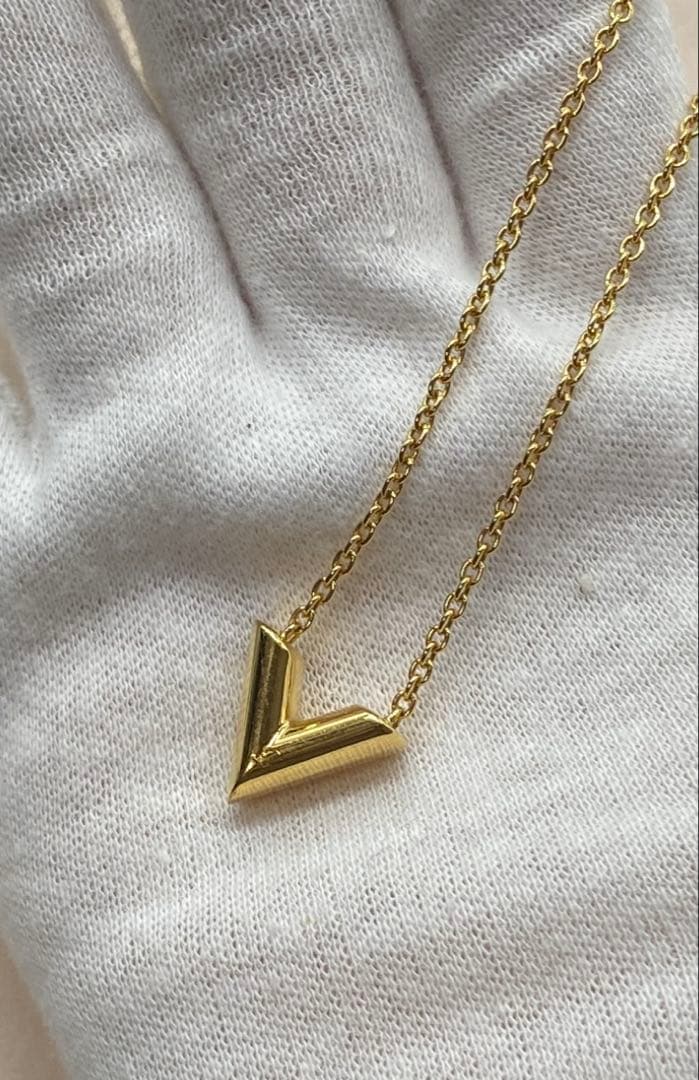 ルイヴィトン ネックレス エセンシャルV M61083 ゴールド LV