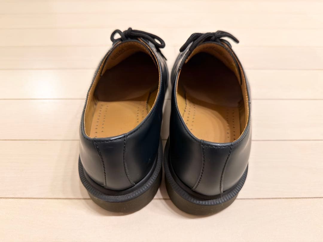 【美品】Dr. Martens 3ホールUK7 26cm ノーステッチ ブラック