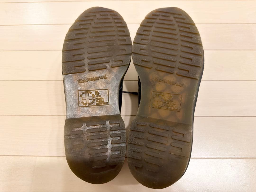 【美品】Dr. Martens 3ホールUK7 26cm ノーステッチ ブラック