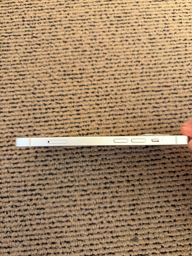 Apple iPhone 13 ホワイト 本体　256GB スターライト