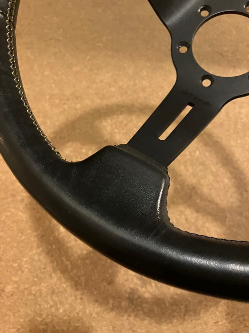 ナルディ　トラスト　グレッディ　スポーツステアリング