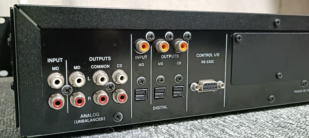 業務用CD&MDデッキ TASCAM MD-CD1MKⅢ