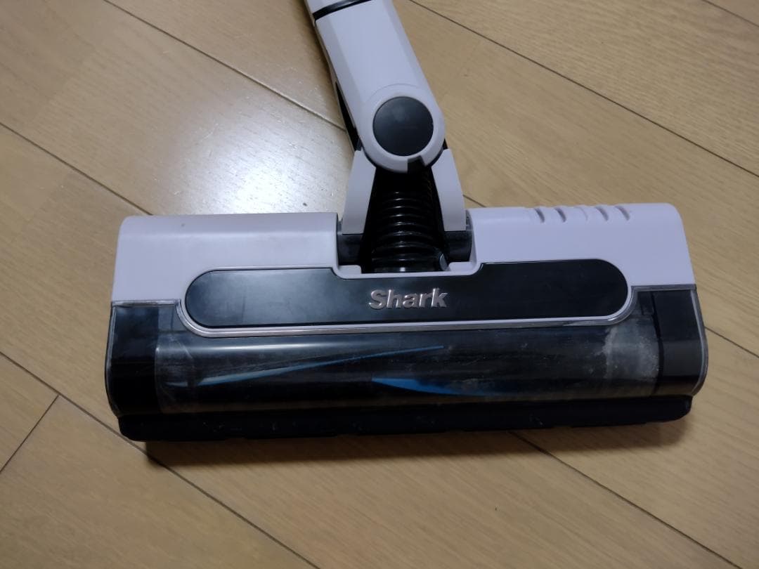 シャーク★コードレスクリーナー★CS300JWH★バッテリー新品と大差なし★