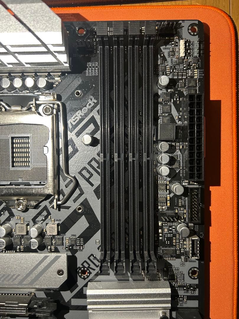 ASRock Z590 PRO4 マザーボード