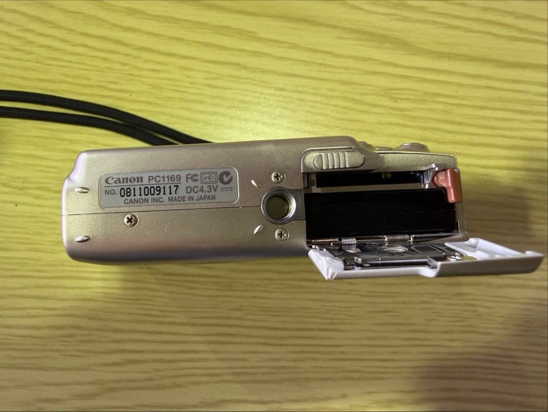 デジタルカメラ s749 Canon DIGITAL 700 IXY