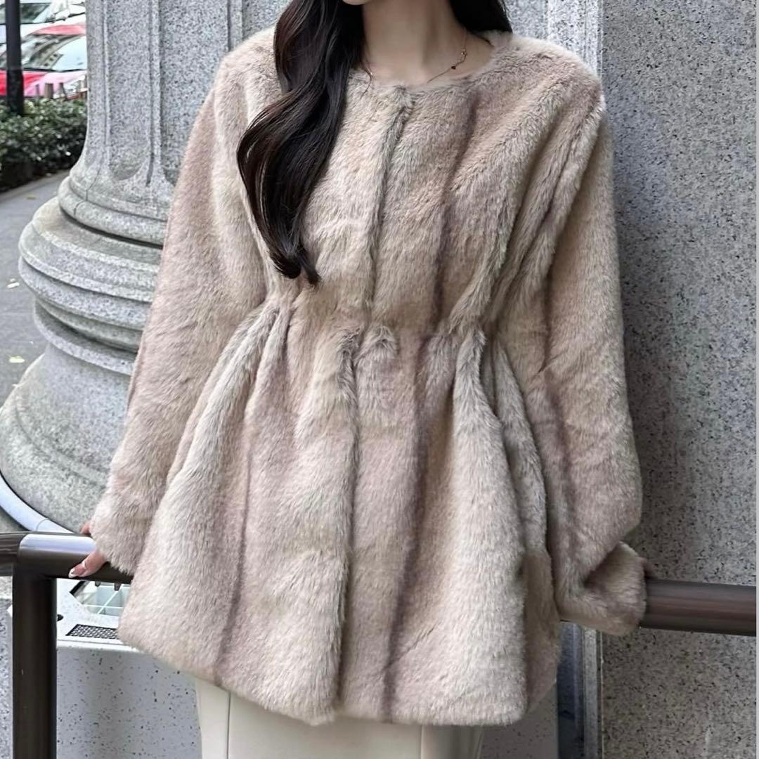 Yilon イロン Waistmark eco fur coat