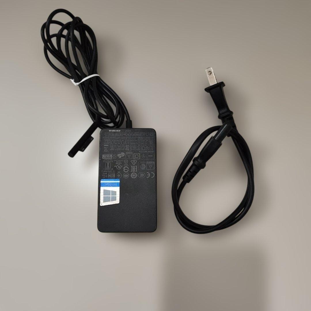 【中古良品】Surface Pro 6（i5/8GB/128GB）