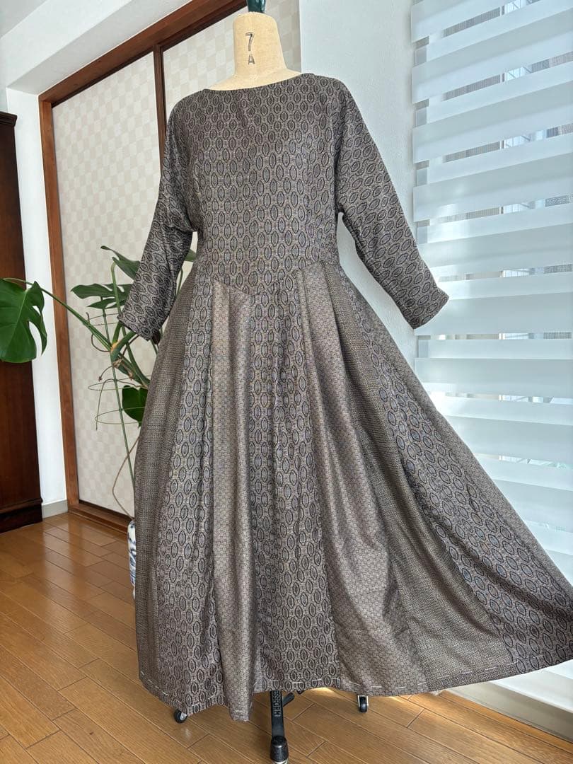 本場村山大島紬いろいろ繋ぎ大人可愛いロングワンピースに