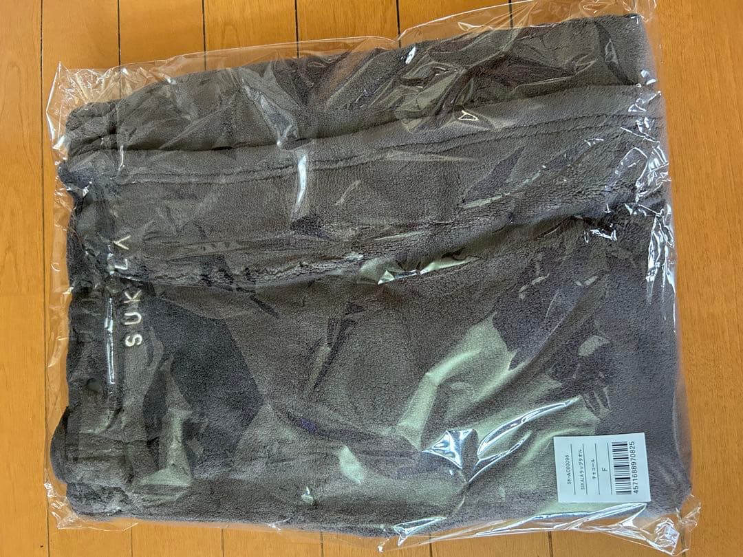 ホットスタジオLAVAセット、上ウェア、エッセンシャルバーム、ラップタオル