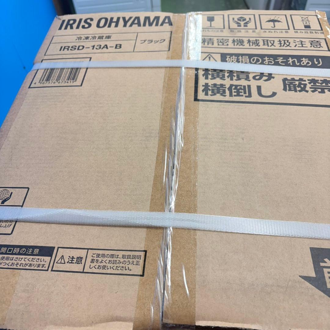 720新品未使用品　冷蔵庫　100L強　小型　一人暮らし　右開き　2ドア　右開き