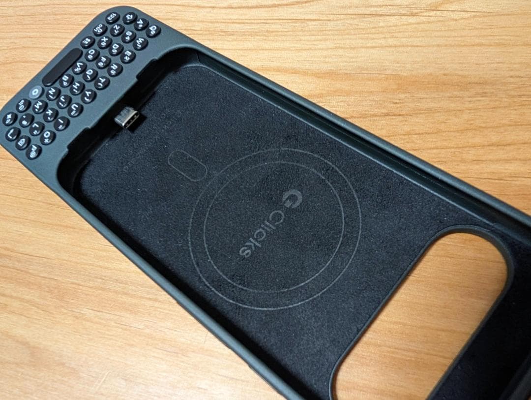 Clicks Keyboard for Pixel 9/9 Pro 付属品完備