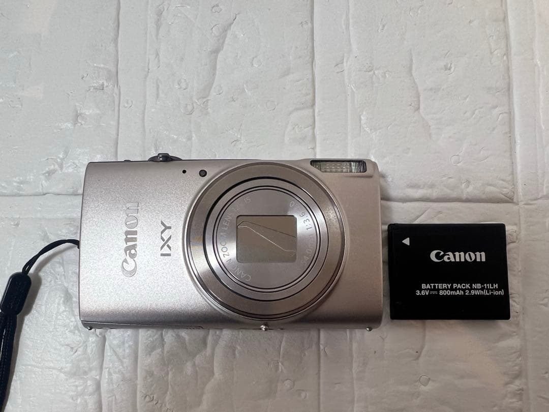 Canon カメラ　IXY 650 PC2274 シルバー　箱　充電器　コンデジ