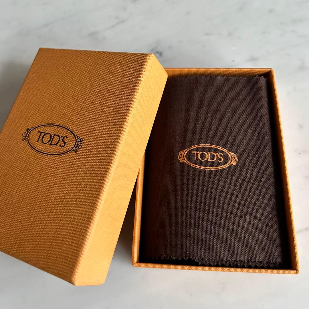 ★最終値下げ【新品未使用】トッズTod's　カードケース名刺入れ ブラック外箱有
