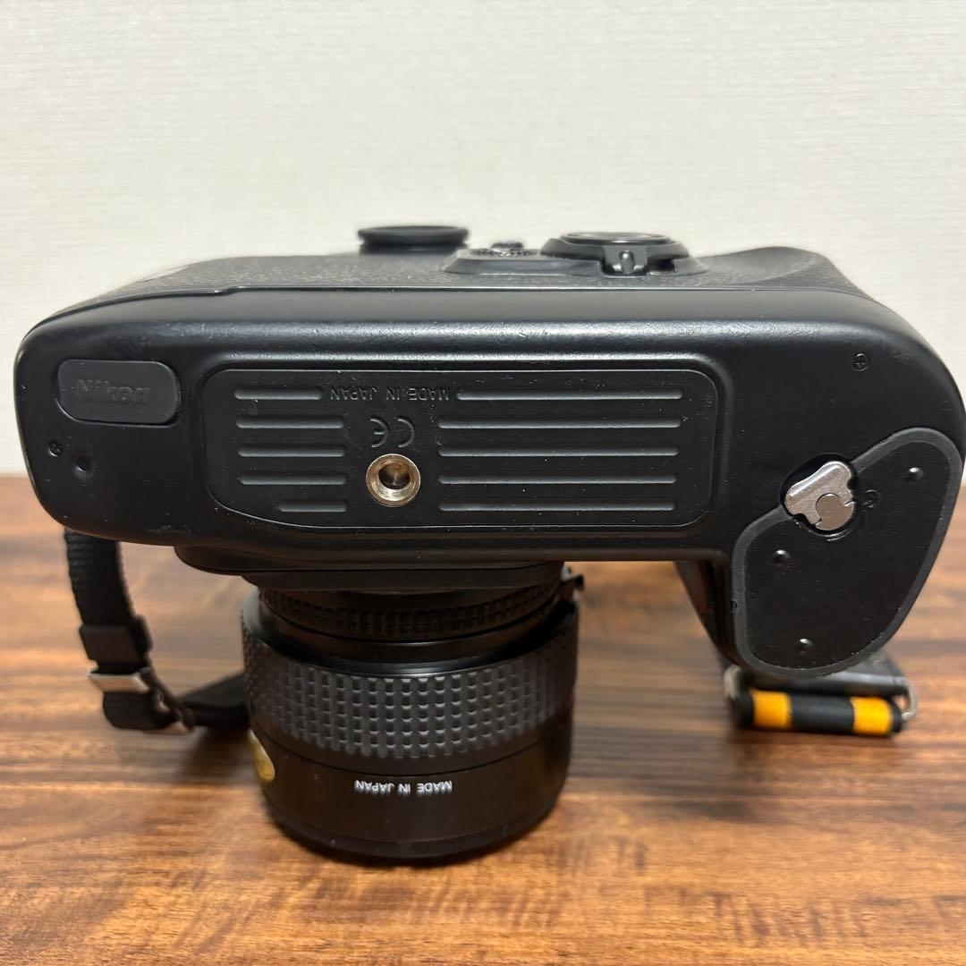 Nikon F100 一眼レフ フィルムカメラ