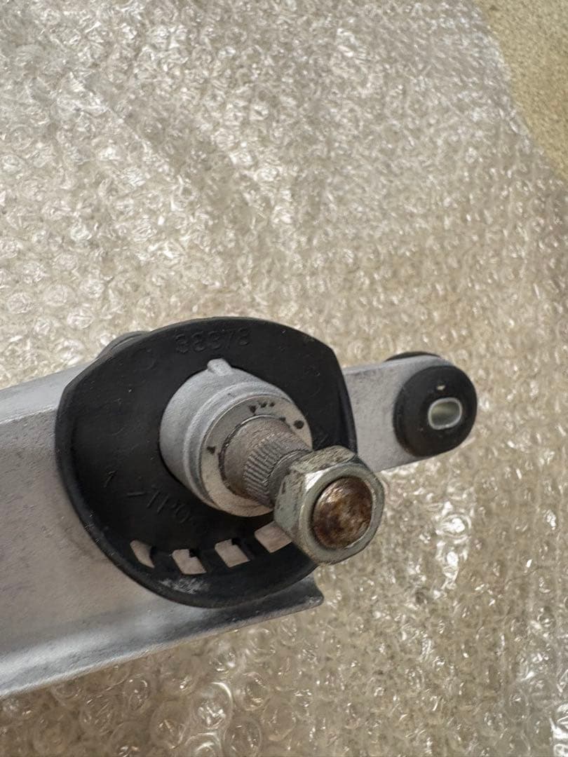 レガシィbp5 ツーリングワゴン　フロントワイパーモーター