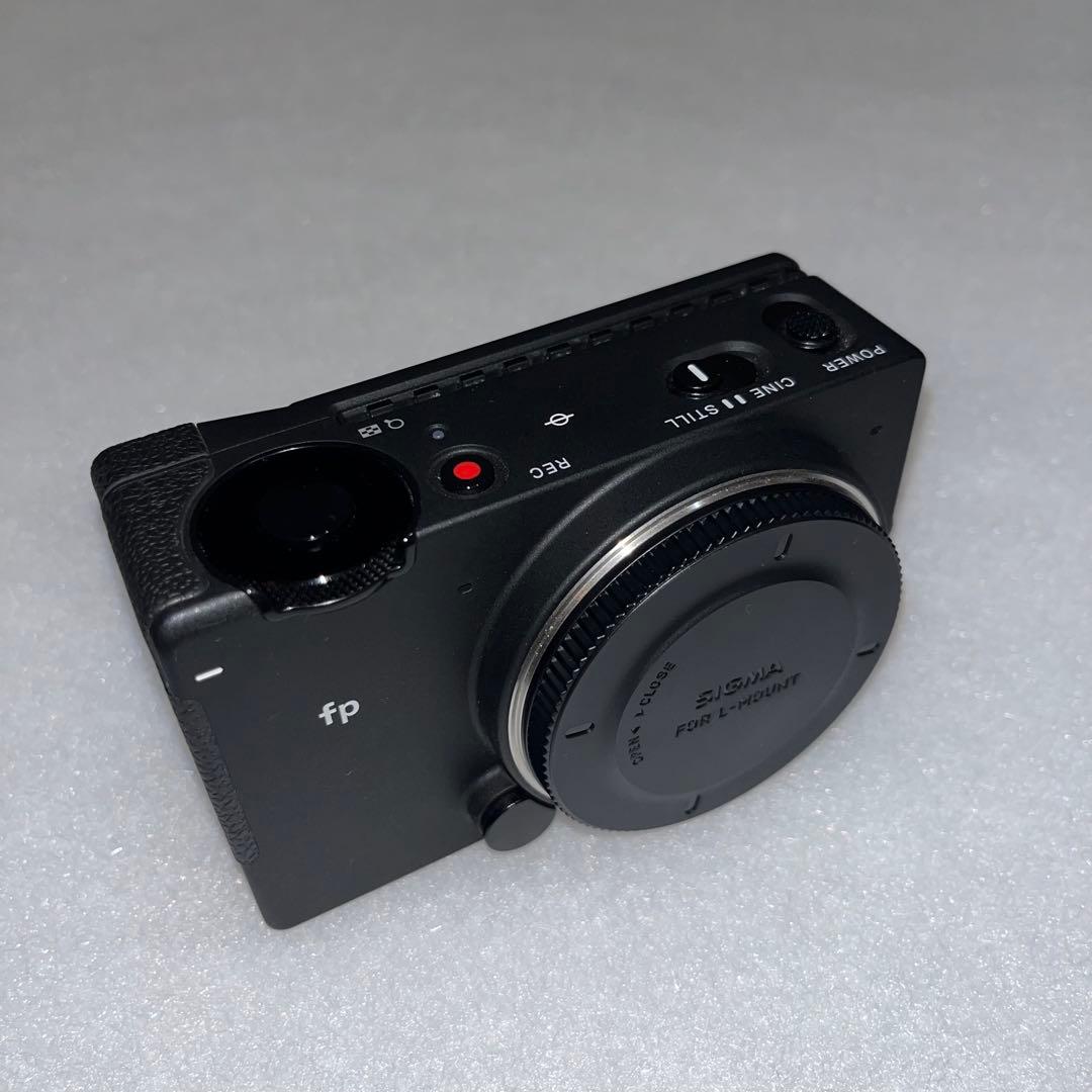SIGMA fp 45mm F2.8 DG DN KIT フィルター付き