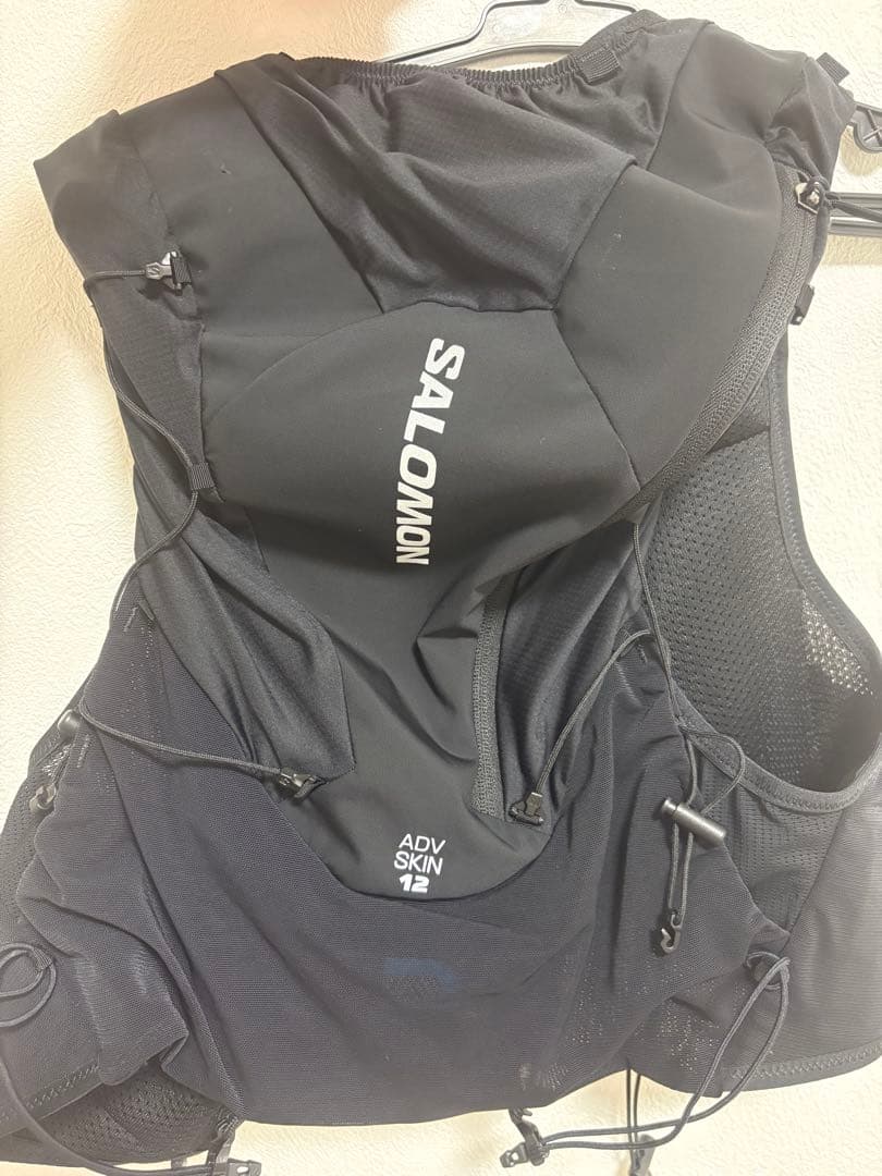 SALOMON ADV SKIN 12(ブラックMサイズ)