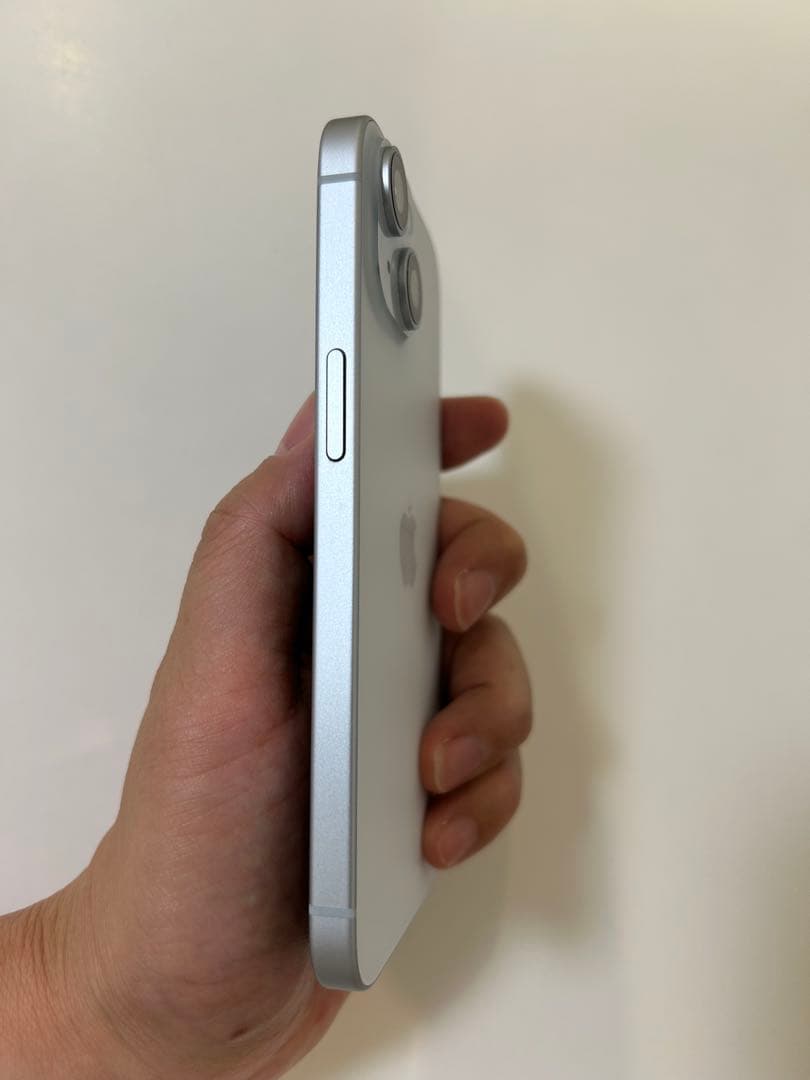 【あや】Apple iPhone 15 ブルー 256GB SIMフリー