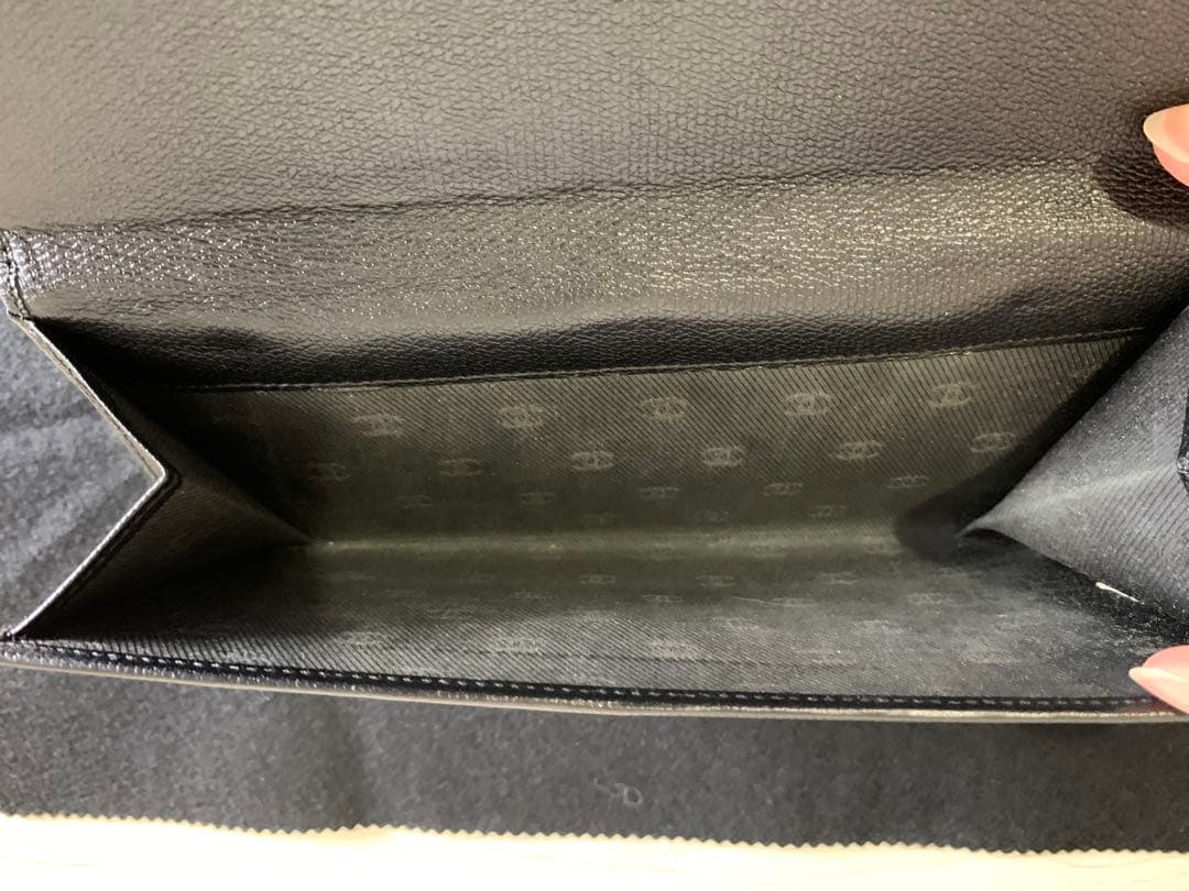 で*ん様 CHANEL ココボタン 長財布