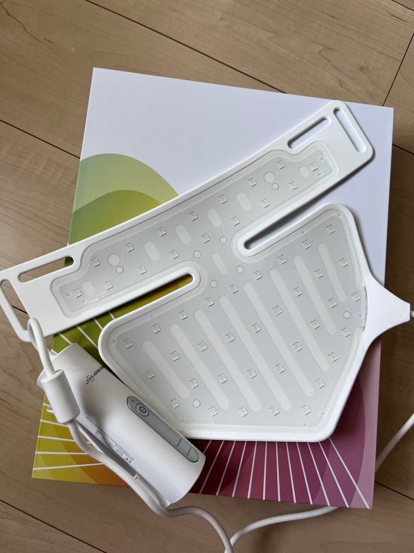 CURRENTBODY SKIN LED美顔器 首デコルテ用