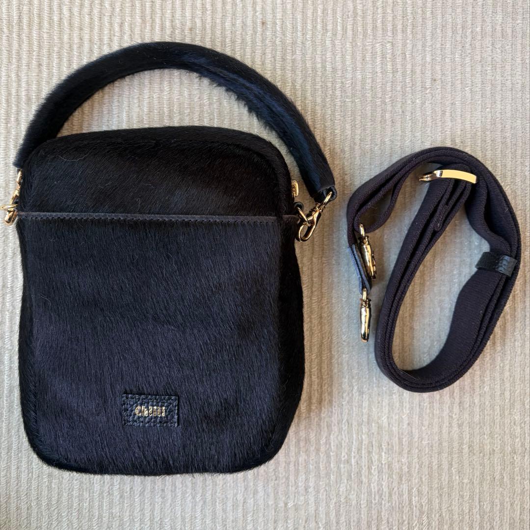 チーバッグ chiiiibag クロスボディバッグ