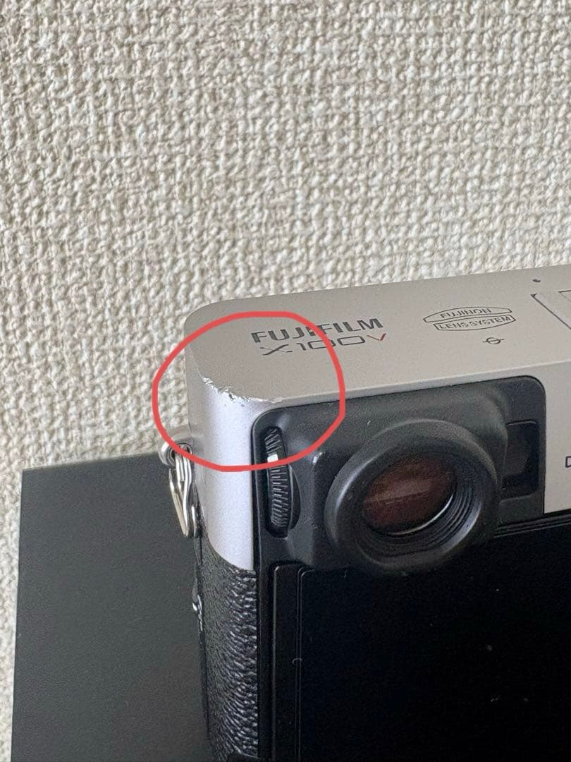 FUJIFILM X100V シルバー【ショット数4,800回・付属品多数】