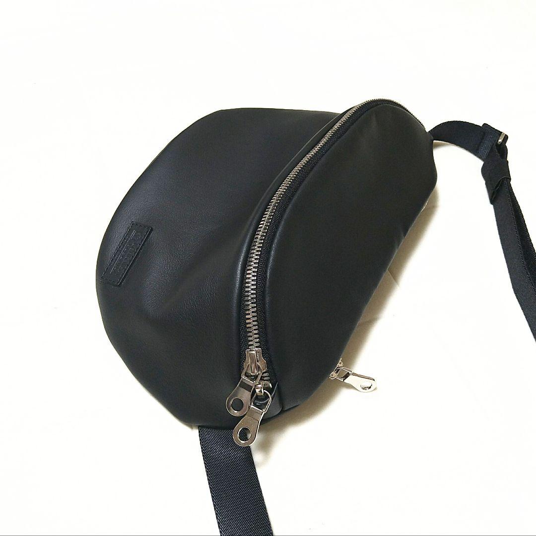 カワニシカバン　cobii（コビー） 撥水レザー ボディバッグ　ブラック