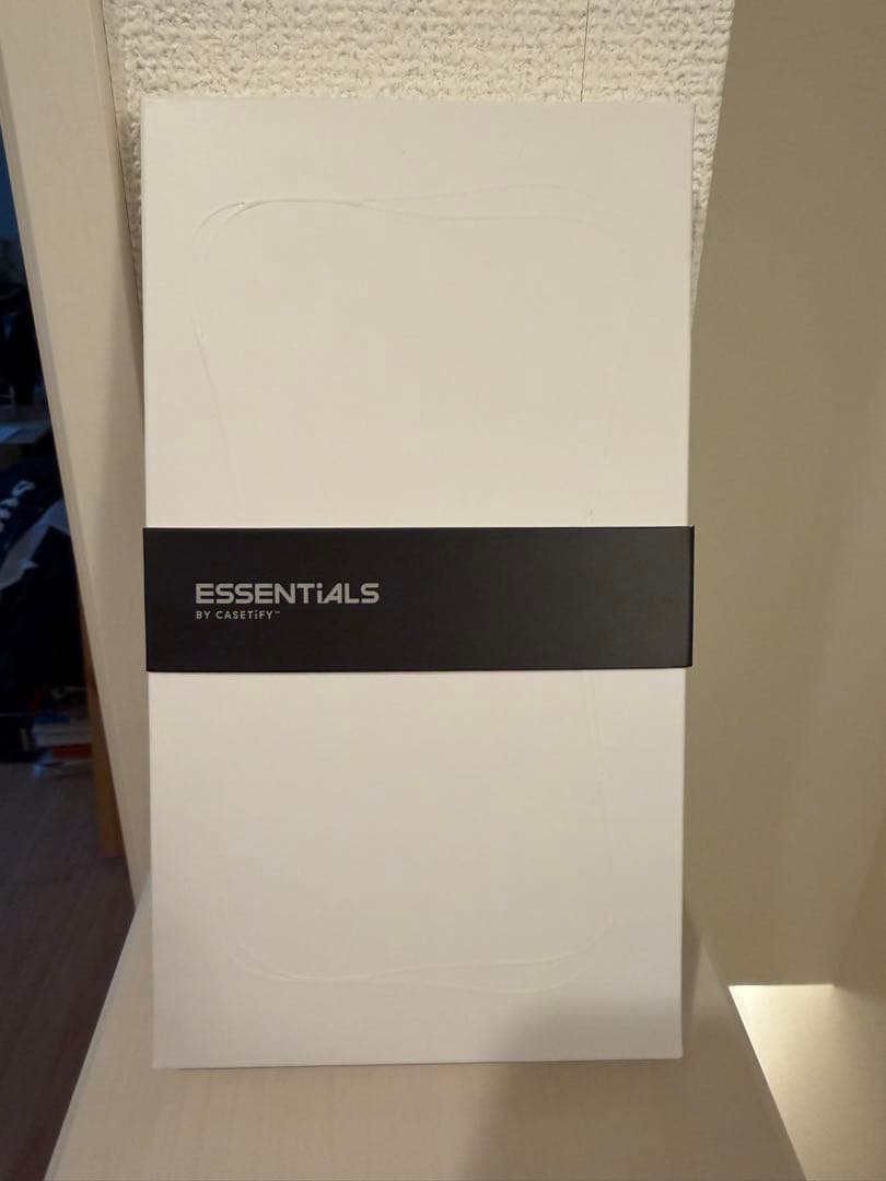 CASETiFY ブラック iPhone用ケース ESSENTIALS