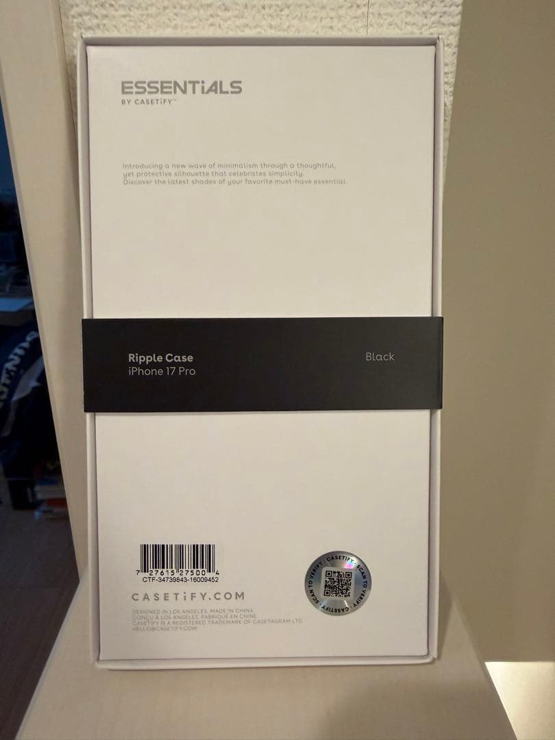 CASETiFY ブラック iPhone用ケース ESSENTIALS