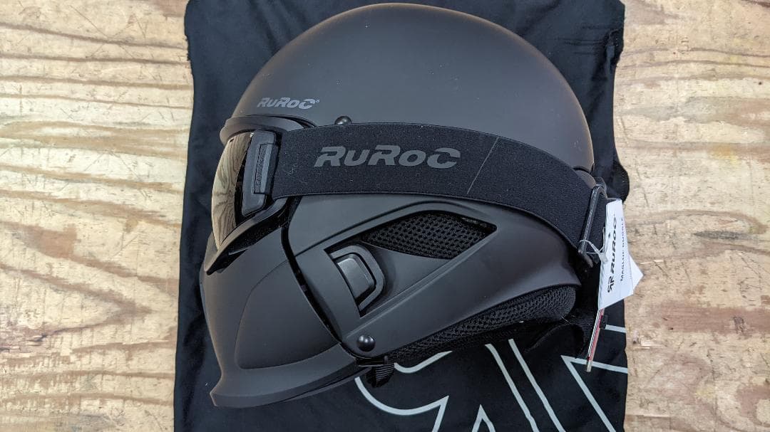 スキー・スノーボードアクセサリー RUROC RG1-DX HELMET + GOGGLE SET Y/S