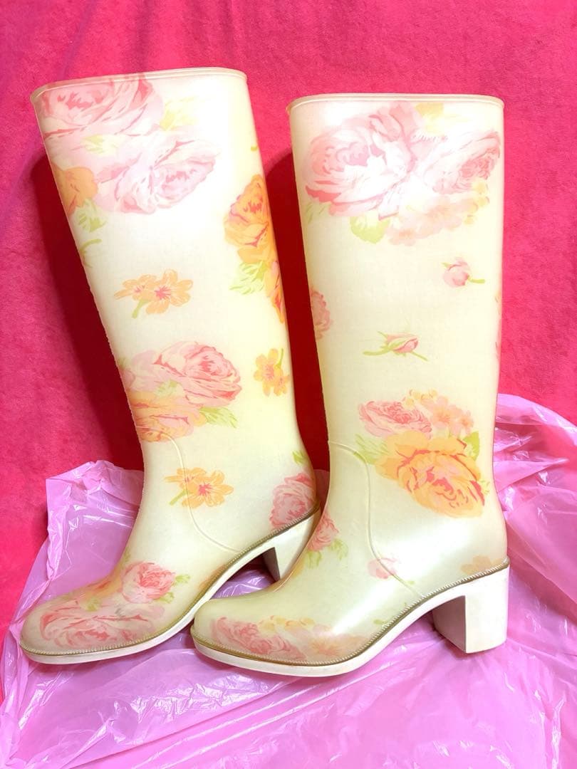 激カワ激レア❣️非売品ヴィンテージ　リズリサのバラ柄ロングレインシューズ24