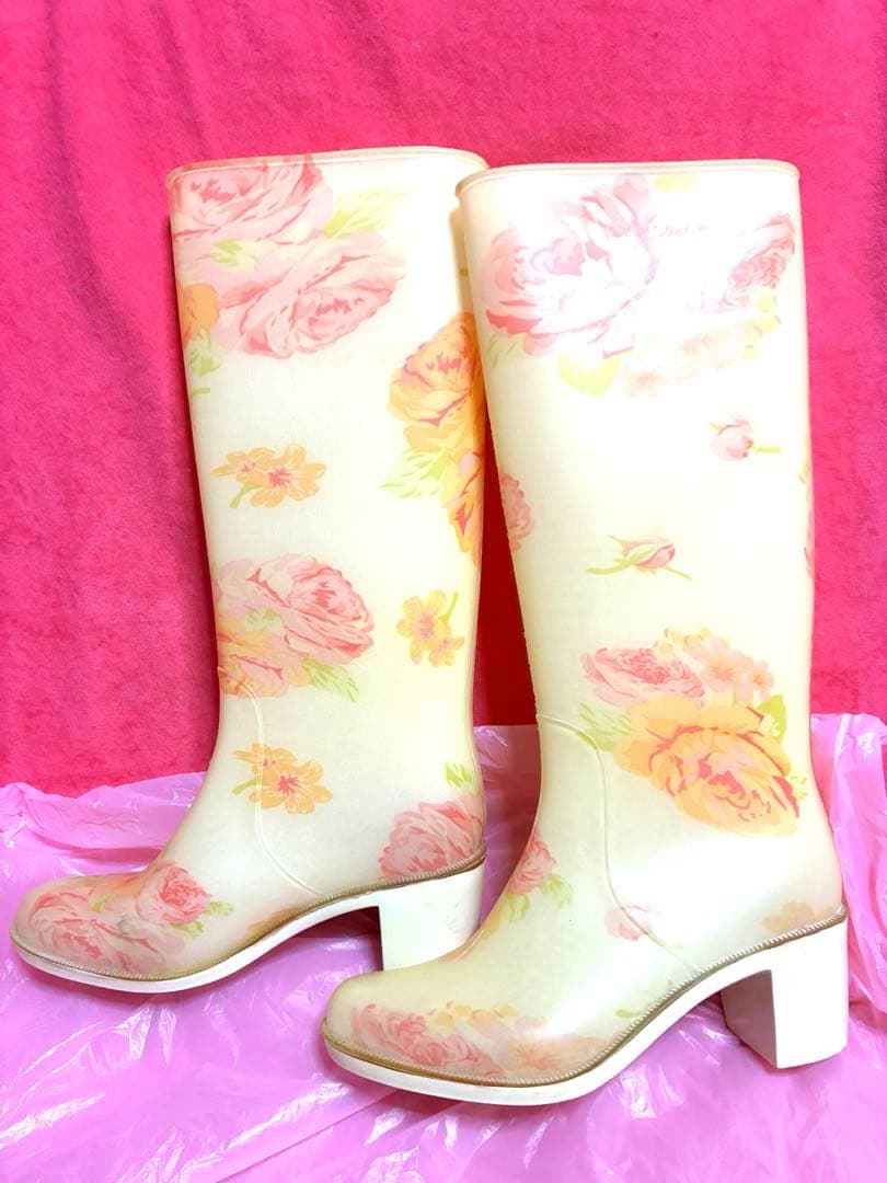 激カワ激レア❣️非売品ヴィンテージ　リズリサのバラ柄ロングレインシューズ24