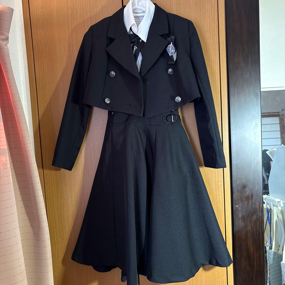 アリサナ　150センチ　スーツ　卒業式