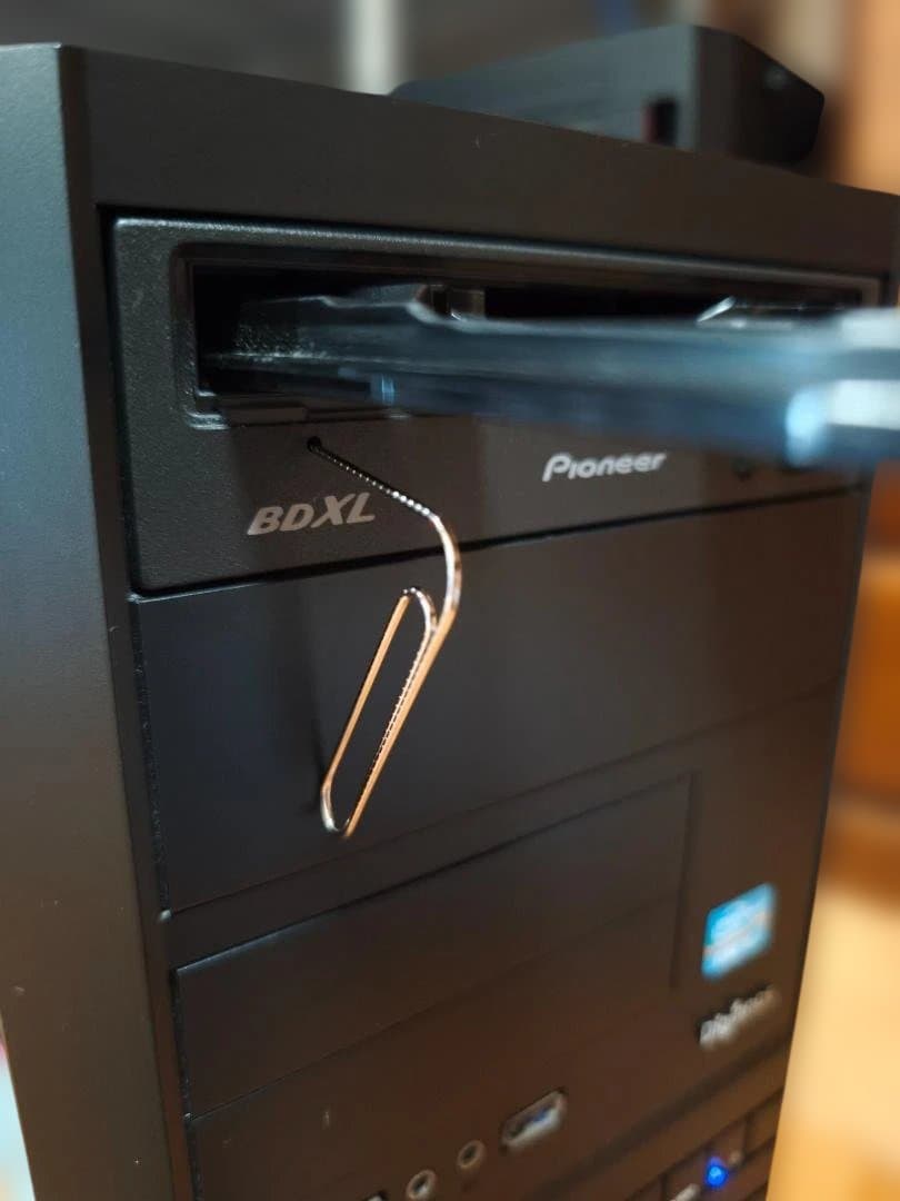 Win11/起動10秒/事務・動画向け/16GB/SSD256/BD/無線KB付