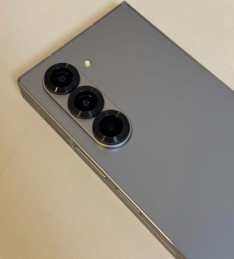 美品　Android Galaxy Z Fold 6 256gb 不良なし