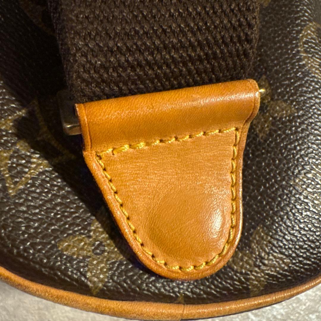 美品　ルイ・ヴィトン ボディバッグ