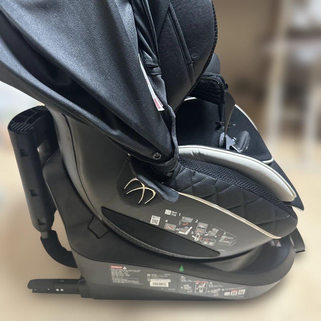 エールベベ　クルット6iグランス　ブラック