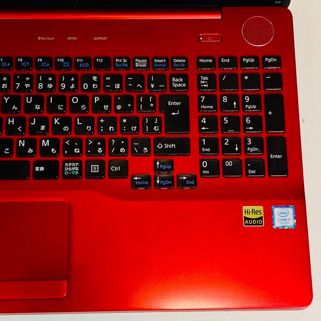 Core i7✨SSD2TB✨32GB✨カメラ✨富士通✨レッド✨ノートパソコン