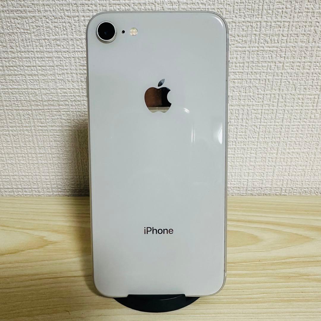 iPhone8 64GB シルバー SIMロック解除済