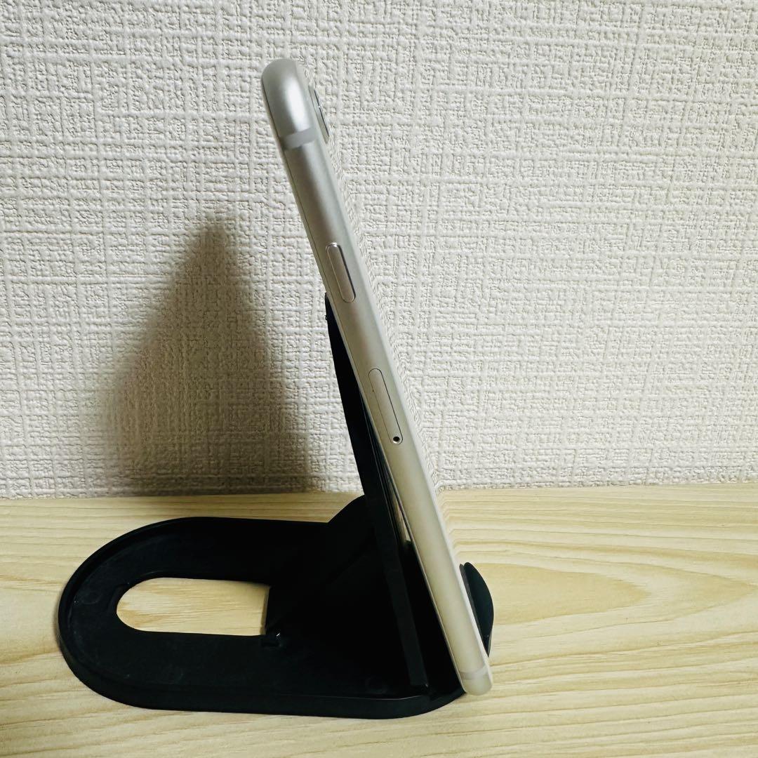 iPhone8 64GB シルバー SIMロック解除済