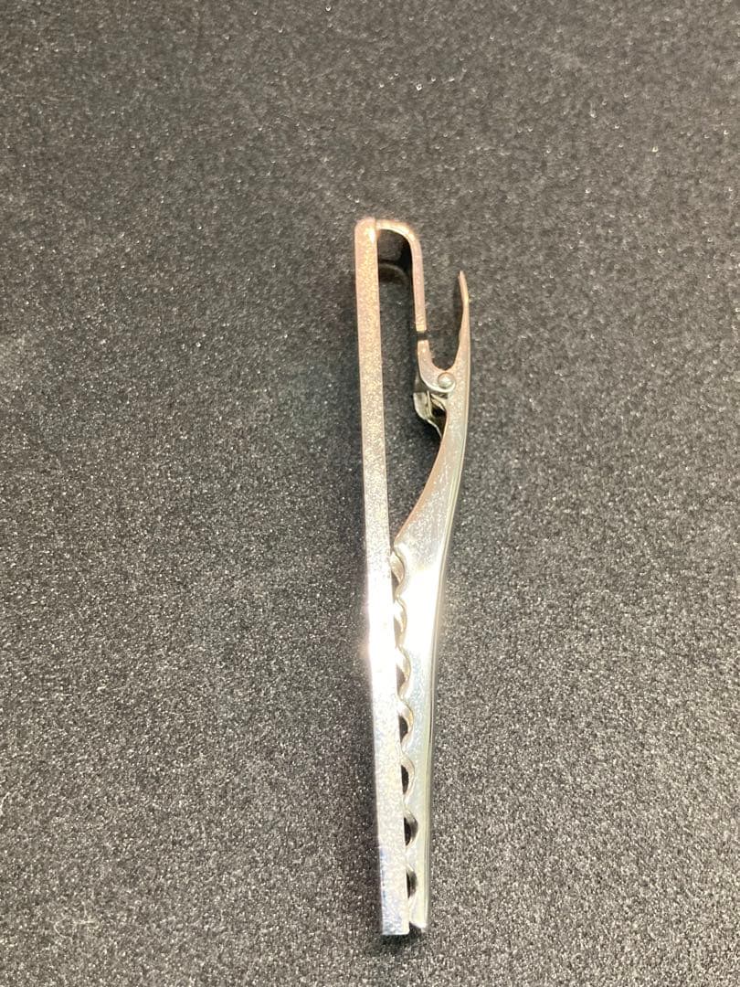 Louis Vuitton エンボス ネクタイピン