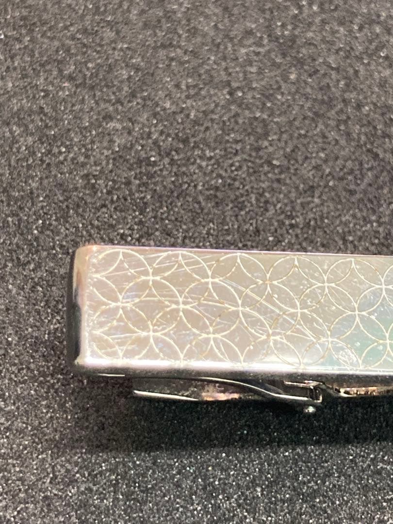 Louis Vuitton エンボス ネクタイピン