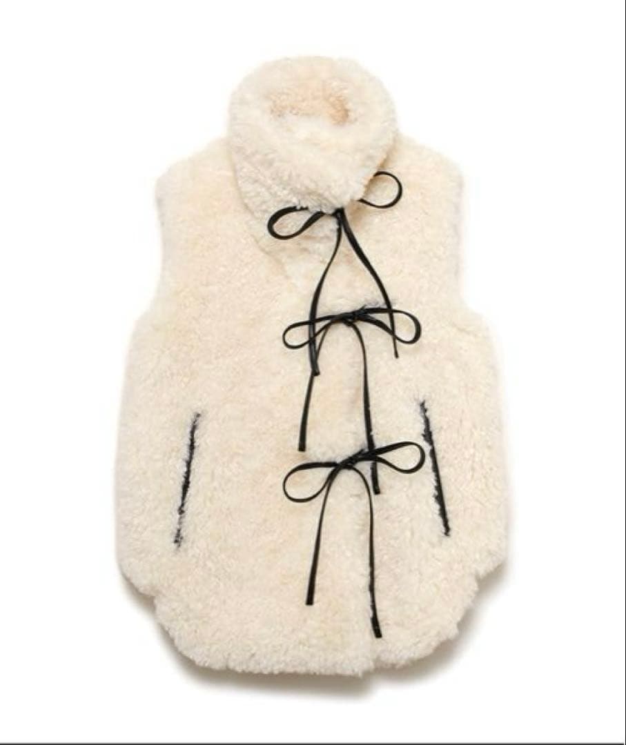 週末限定価格 Synthetic Fur Lace-up Vest