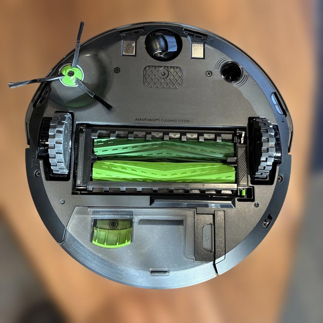 ルンバJ7ロボット掃除機本体 シルバー集塵機セット