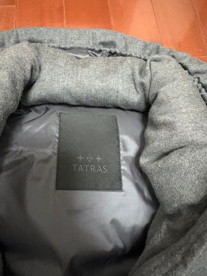 タトラス　SOVER ダウンベスト　グレー　3 美品　ウール　モンクレール好きに