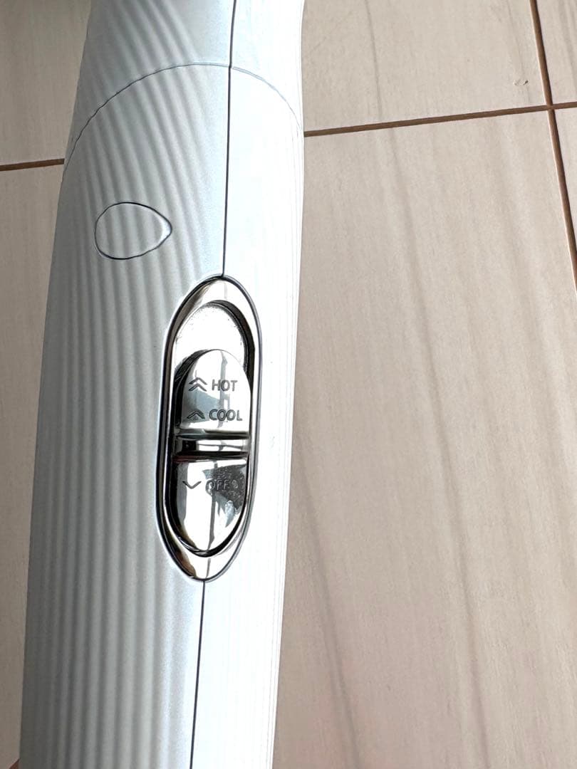 【ジャンク品】ReFa（リファ）ドライヤー｜要修理・部品取り向け(電源不安定)