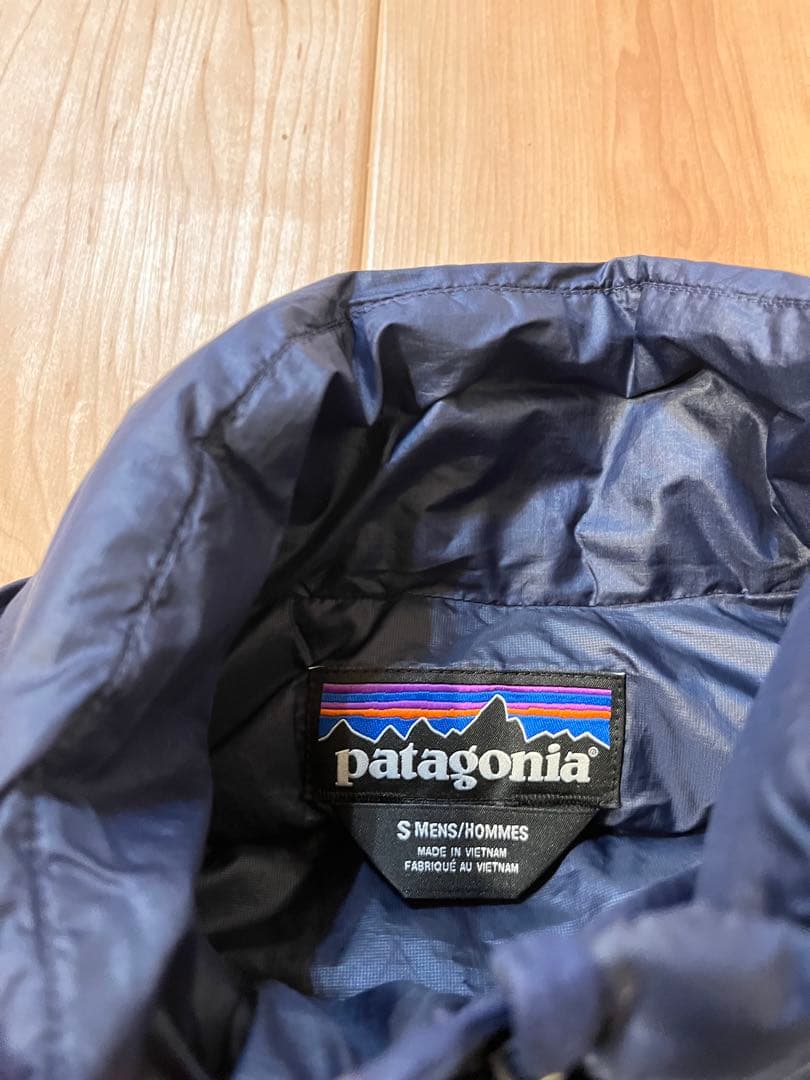 【当日または翌日発送】 patagonia ネイビー ダウンセーター ベスト S