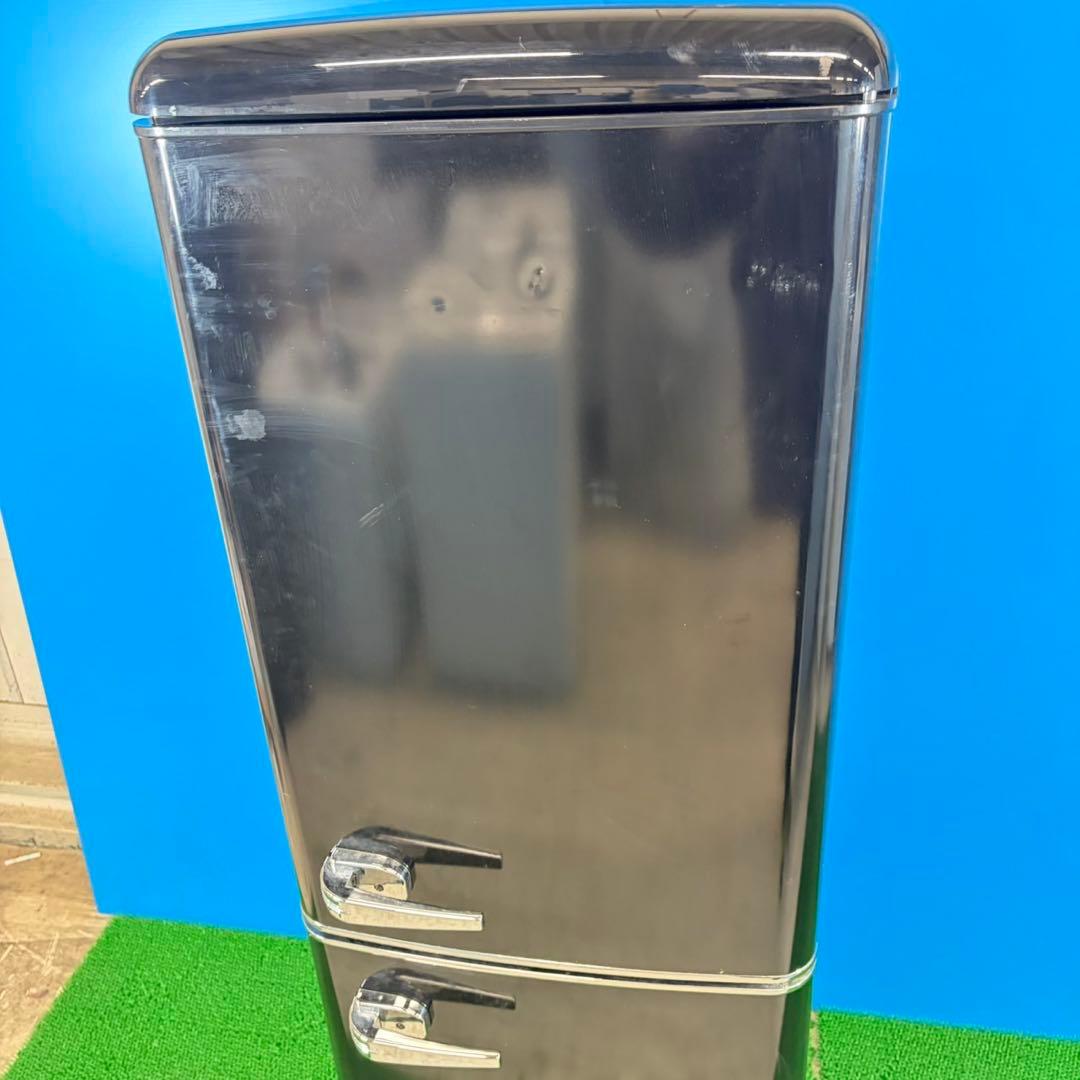 745 冷蔵庫　レトロ　2022年製　100L〜200L 極美品　ブラック　格安